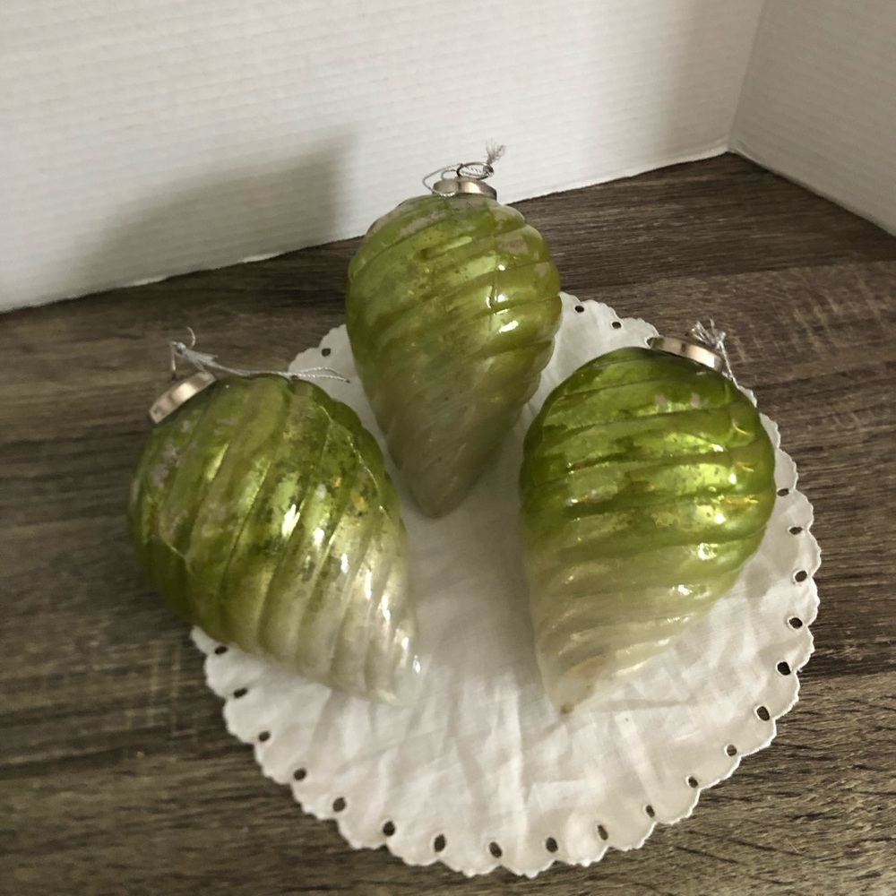 Vtg Green and Silver Swirl Kugel Style Ornaments